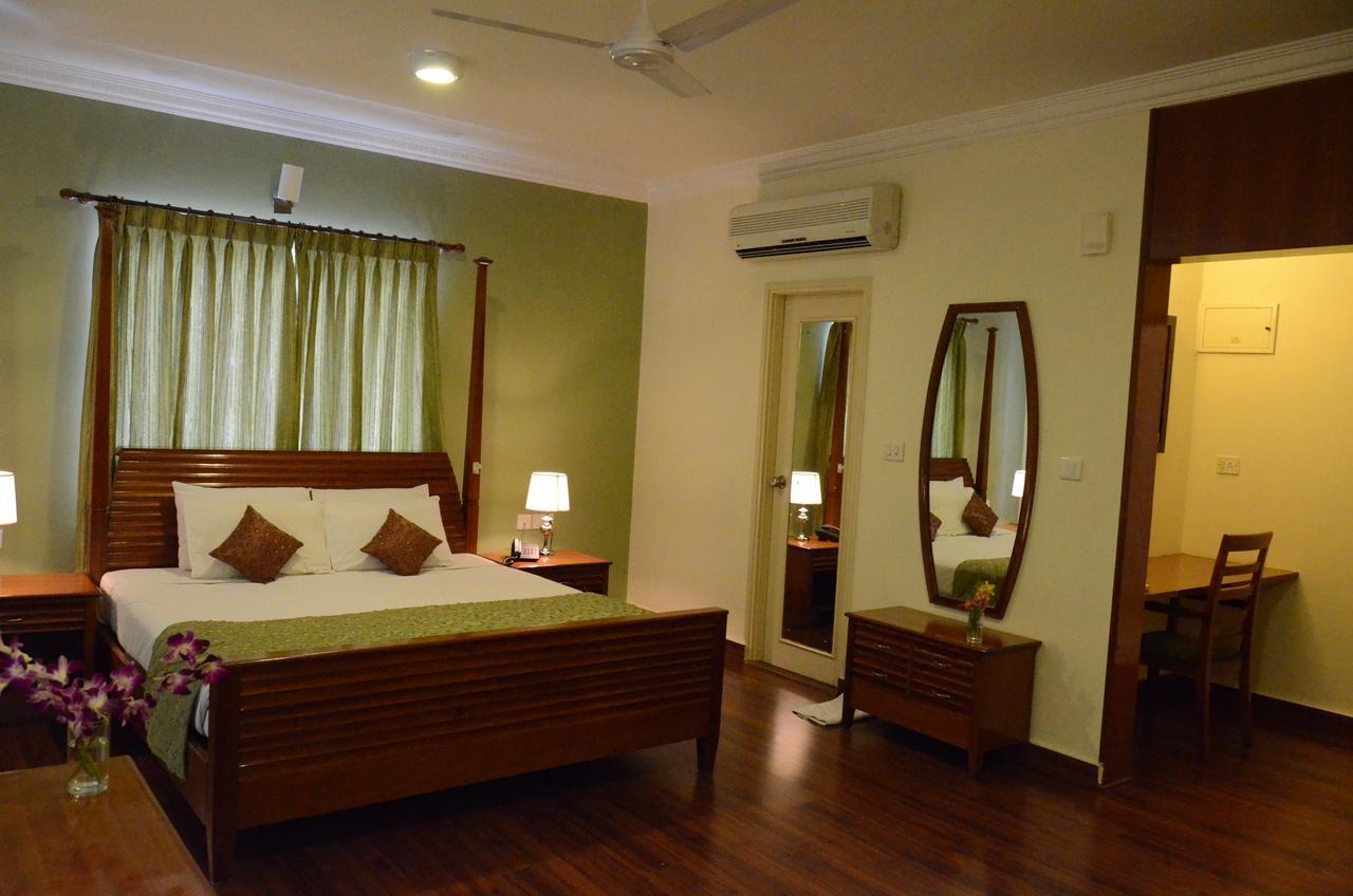 Trinity Suits Bangalore Esterno foto