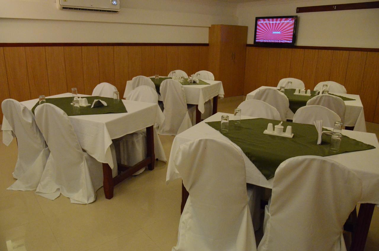 Trinity Suits Bangalore Esterno foto